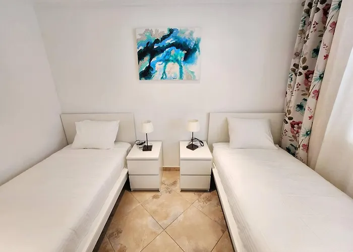 Cristianos - Jardines Del Sur - As De Casas